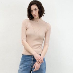 Micaela Greg V-rib top